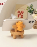 Phone Stand သစ်သားရုပ် Dog